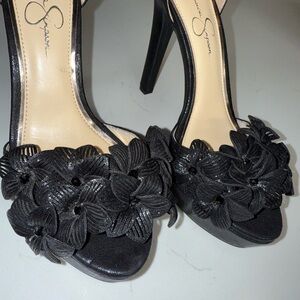 Jessica Simpson Black Floral Women's Heels
